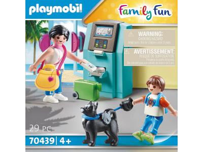 Playmobil Family Fun - Promenade avec distributeur de billets 29pcs 