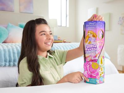 Mattel Disney Princess - Spin & Reveal - Poupée Raiponce avec accessoires